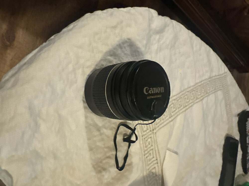 Canon EF 28-80mm f/3.5-5.6 V USM Ultrasonic Zoom Lens